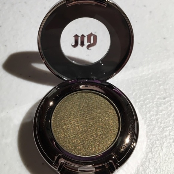 💙🌟🧚♀️CHAINS Urban Decay DISCONTINUED Eyeshadow NWOB - Picture 4 of 8